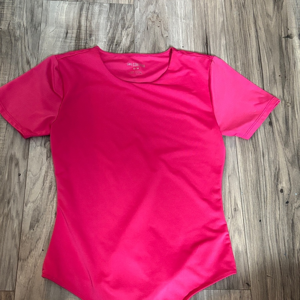 🤍2 for 15 🤍Danskin Fuchsia Short Sleeve Bodysuit